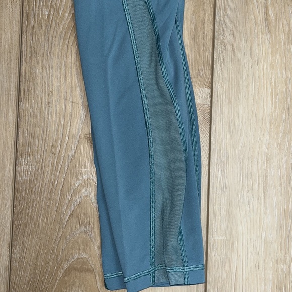 Lululemon Train Times Pant 25" Size 4 - Picture 4 of 7